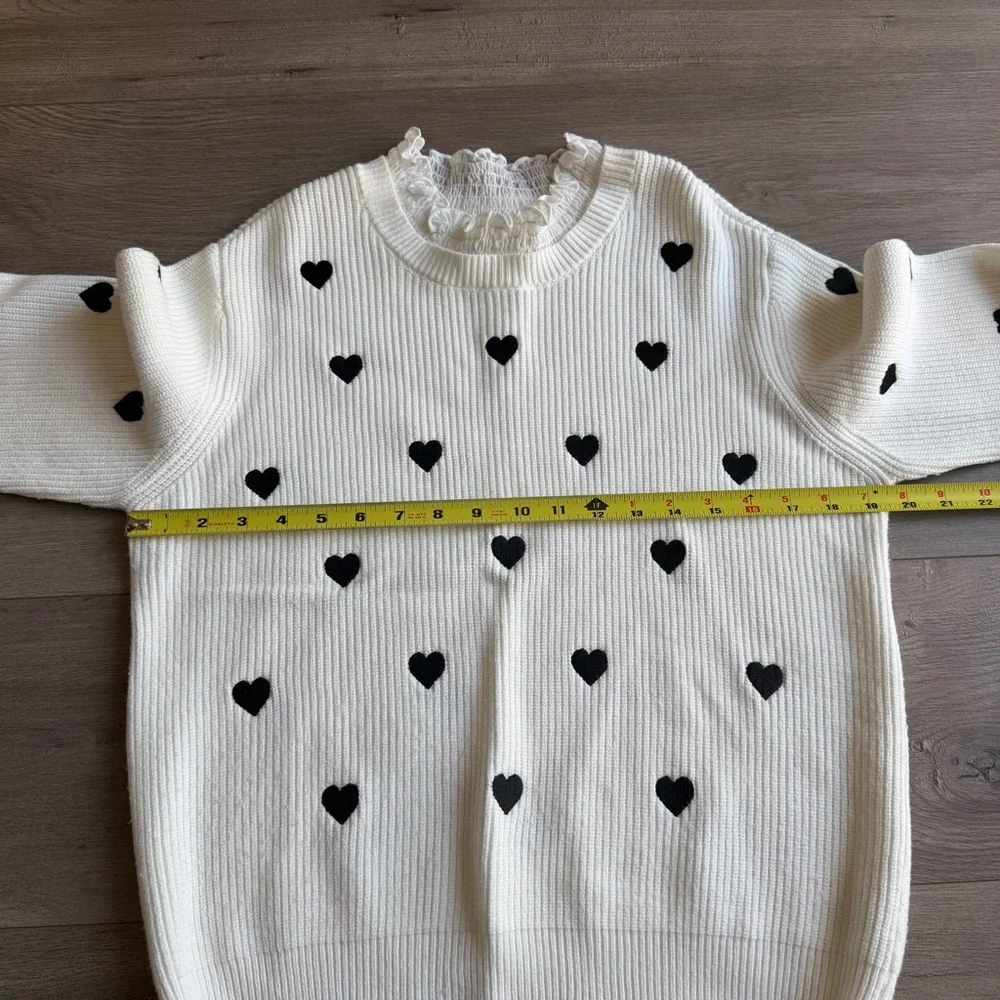 Anthropologie Ruffled Collar Heart Embroidered Sweater White & Black - size medi